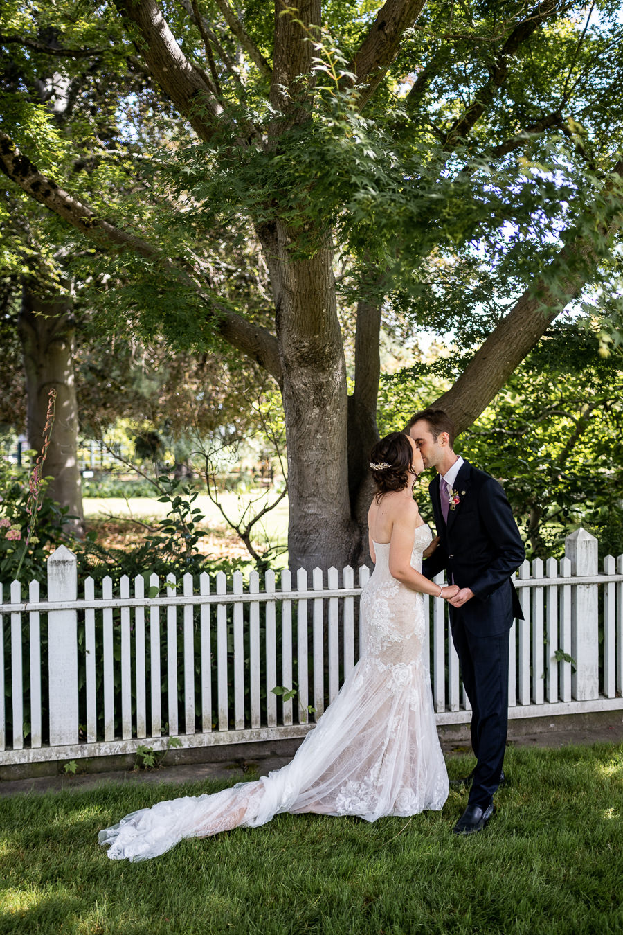 First Look at Luther Burbank Gardens | Barndiva Wedding Photo by Duy Ho