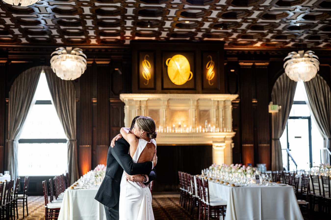 Wedding ceremony moment at the Merchants Exchange — classic San Francisco wedding photography by Duy Ho