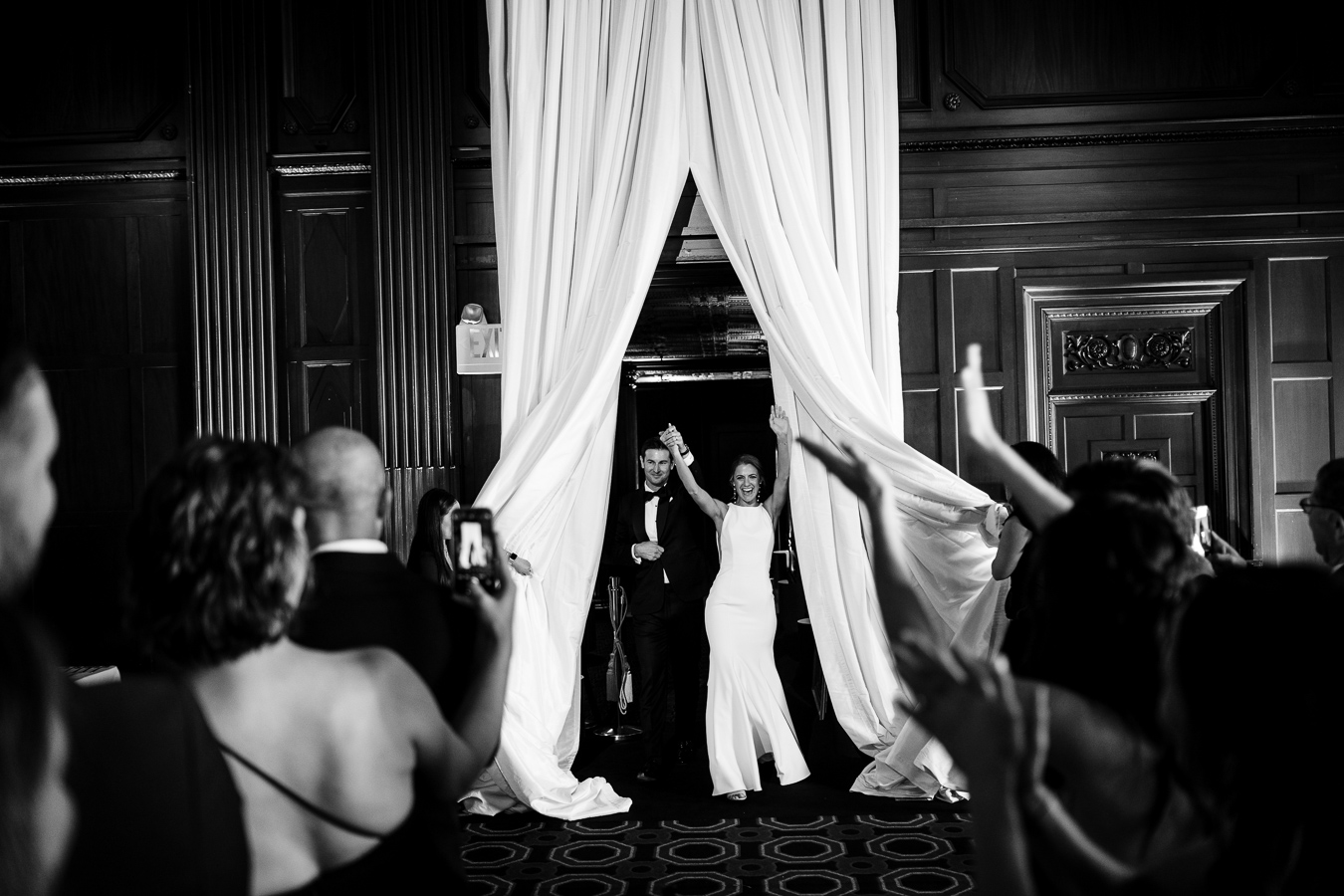 Wedding ceremony moment at the Merchants Exchange — classic San Francisco wedding photography by Duy Ho